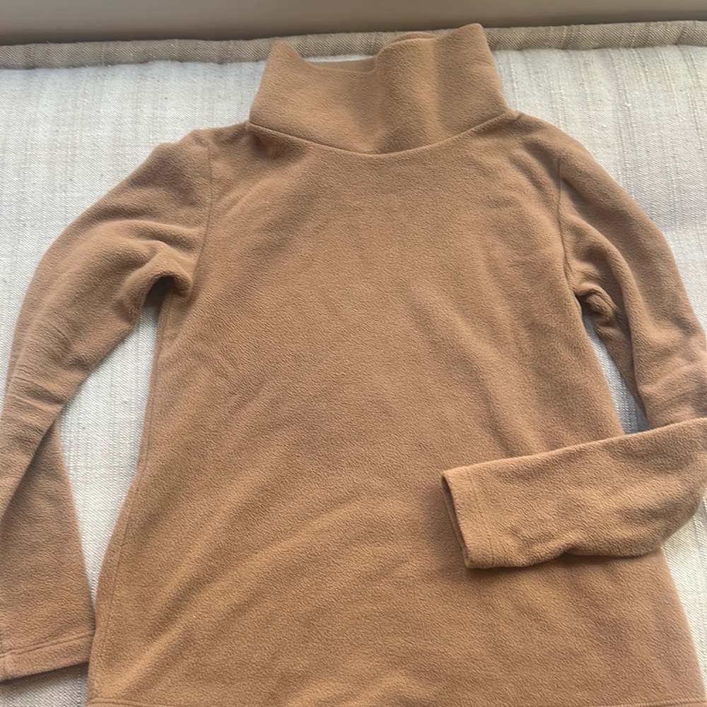 Dudley Stephens size XS fleece turtleneck in Camel